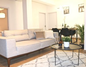 Appartement 5 chambres à vendre dans Cluj-napoca, zone Gruia