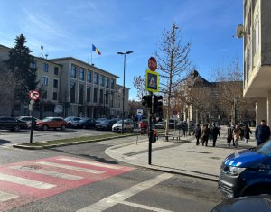 Appartement 4 chambres à vendre dans Cluj-napoca, zone Centru