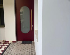 Birou premium ultracentral – 4 camere, amenajare elegantă, Cluj-Napoca