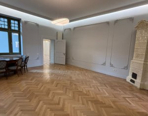 Birou premium ultracentral – 4 camere, amenajare elegantă, Cluj-Napoca