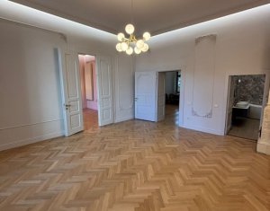 Birou premium ultracentral – 4 camere, amenajare elegantă, Cluj-Napoca