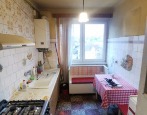 Lakás 4 szobák eladó on Cluj-napoca
