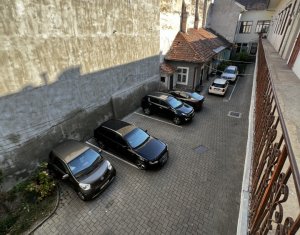 Espace Commercial à louer dans Cluj-napoca, zone Centru