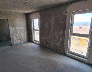 Duplex 240 mp, D+P+E+M, zona linistita de case, panorama deosebita !