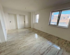 Appartement 3 chambres à vendre dans Floresti
