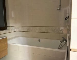Maison 4 chambres à louer dans Cluj-napoca, zone Dambul Rotund