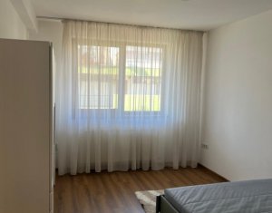 Maison 5 chambres à louer dans Floresti