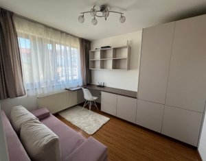 Maison 5 chambres à louer dans Floresti