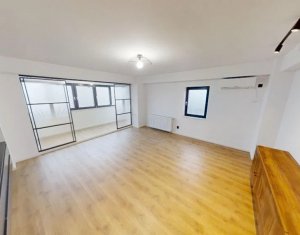 Lakás 4 szobák eladó on Cluj-napoca, Zóna Zorilor