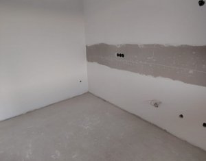 Lakás 2 szobák eladó on Floresti