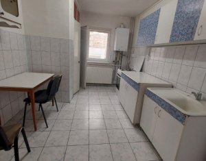 Lakás 4 szobák eladó on Cluj-napoca, Zóna Manastur