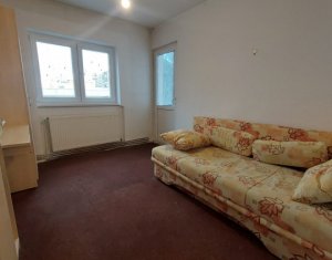 Lakás 4 szobák eladó on Cluj-napoca, Zóna Manastur