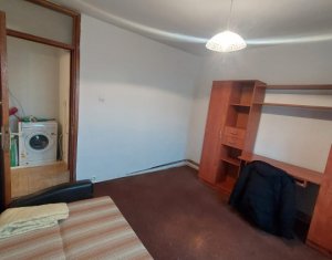 Lakás 4 szobák eladó on Cluj-napoca, Zóna Manastur