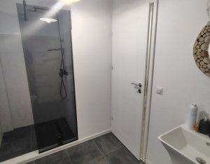 Lakás 2 szobák eladó on Floresti
