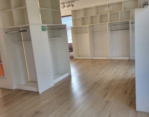 Üzlethelyiség eladó on Floresti