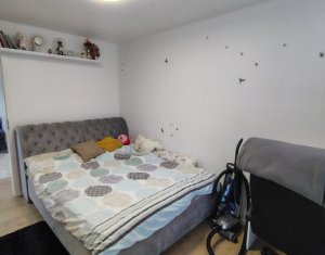 Lakás 3 szobák eladó on Floresti