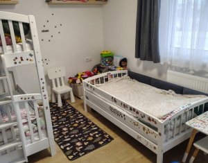 Lakás 3 szobák eladó on Floresti