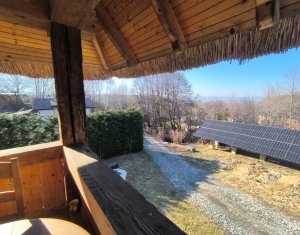 Casa rustica, exclusivista, 5 camere, 170 mp utili, 550 mp teren, Salicea
