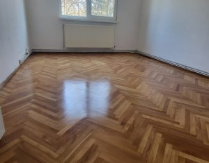 Lakás 3 szobák eladó on Cluj-napoca, Zóna Manastur