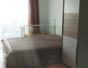 Lakás 3 szobák eladó on Floresti