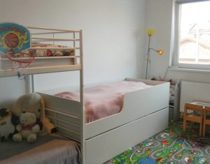 Lakás 3 szobák eladó on Floresti