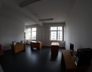 Bureau à louer dans Cluj-napoca, zone Marasti