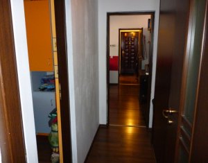 Appartement 3 chambres à vendre dans Cluj-napoca, zone Iris