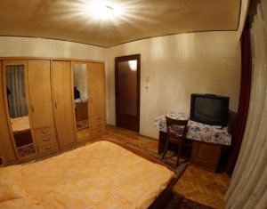 Appartement 3 chambres à vendre dans Cluj-napoca, zone Manastur