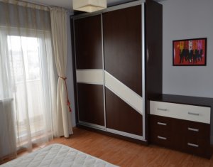 Lakás 4 szobák eladó on Cluj-napoca, Zóna Manastur