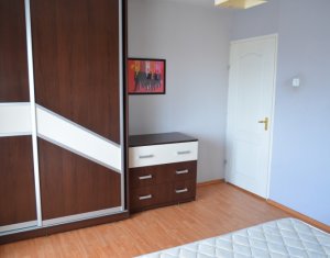 Lakás 4 szobák eladó on Cluj-napoca, Zóna Manastur
