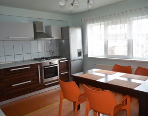 Lakás 4 szobák eladó on Cluj-napoca, Zóna Manastur