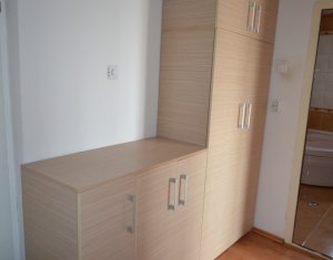 Lakás 4 szobák eladó on Cluj-napoca, Zóna Manastur
