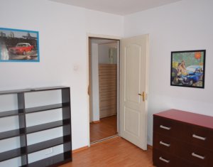 Lakás 4 szobák eladó on Cluj-napoca, Zóna Manastur