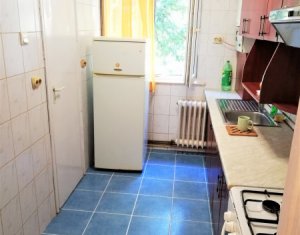 Appartement 4 chambres à vendre dans Cluj-napoca, zone Manastur