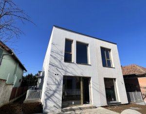 Ház 4 szobák eladó on Cluj-napoca, Zóna Andrei Muresanu