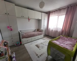 Lakás 3 szobák eladó on Floresti