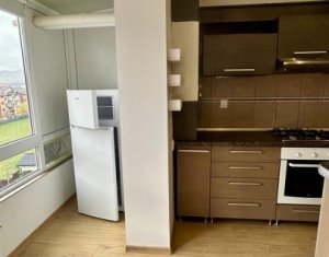 Lakás 2 szobák eladó on Floresti