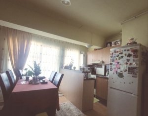 Lakás 2 szobák eladó on Baciu
