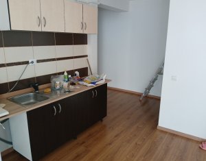 Lakás 2 szobák eladó on Floresti
