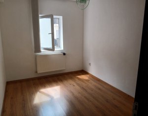 Lakás 2 szobák eladó on Floresti