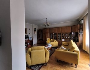 Oportunitate investitie, 2 case, 13 camere, Andrei Muresanu