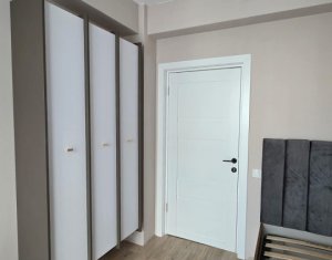 Lakás 3 szobák eladó on Floresti