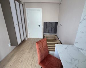 Lakás 3 szobák eladó on Floresti
