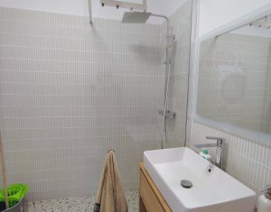 Lakás 3 szobák eladó on Floresti