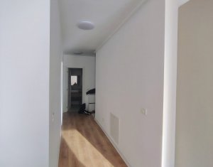 Lakás 3 szobák eladó on Floresti
