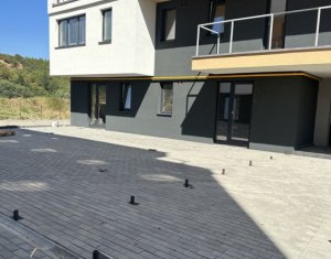 Lakás 2 szobák eladó on Floresti
