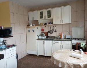 Ház 5 szobák eladó on Floresti