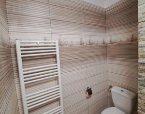 Lakás 3 szobák eladó on Floresti