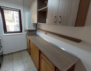 Lakás 3 szobák eladó on Floresti