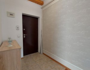 Lakás 3 szobák eladó on Floresti